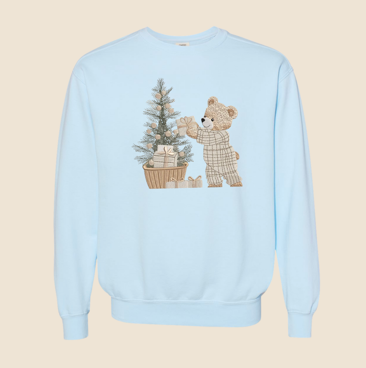 Embroidered Cozy Christmas Bear Sweatshirt – Premium Holiday Gift